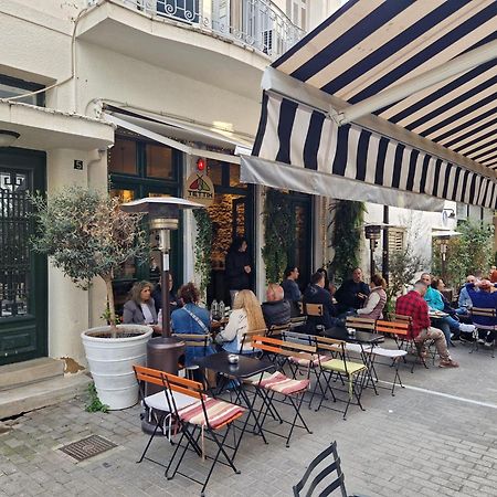 Monastiraki-Psiri, Old Town, 3-Bdr Apt, Sleep 6-10P, Spacious Court Yard Athen Eksteriør bilde