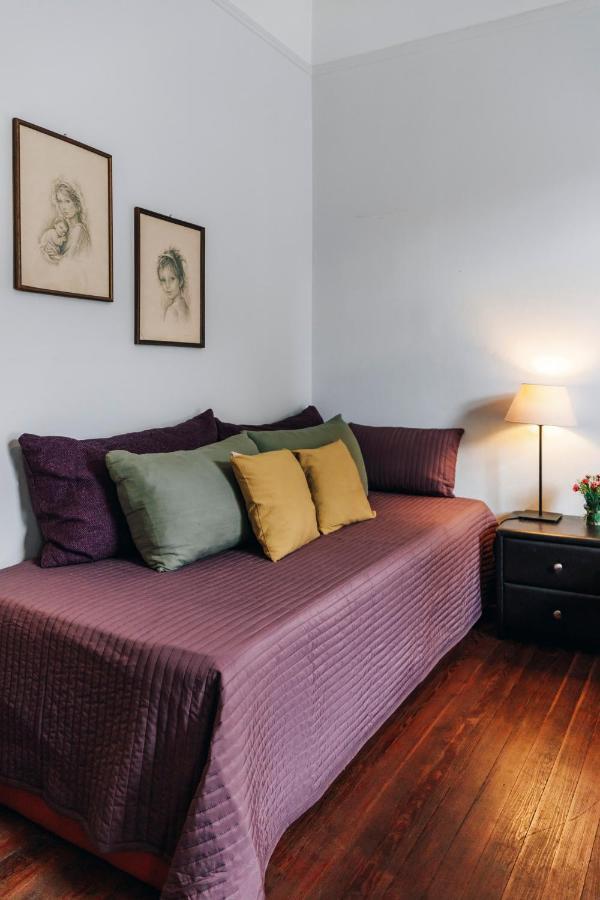 Monastiraki-Psiri, Old Town, 3-Bdr Apt, Sleep 6-10P, Spacious Court Yard Athen Eksteriør bilde