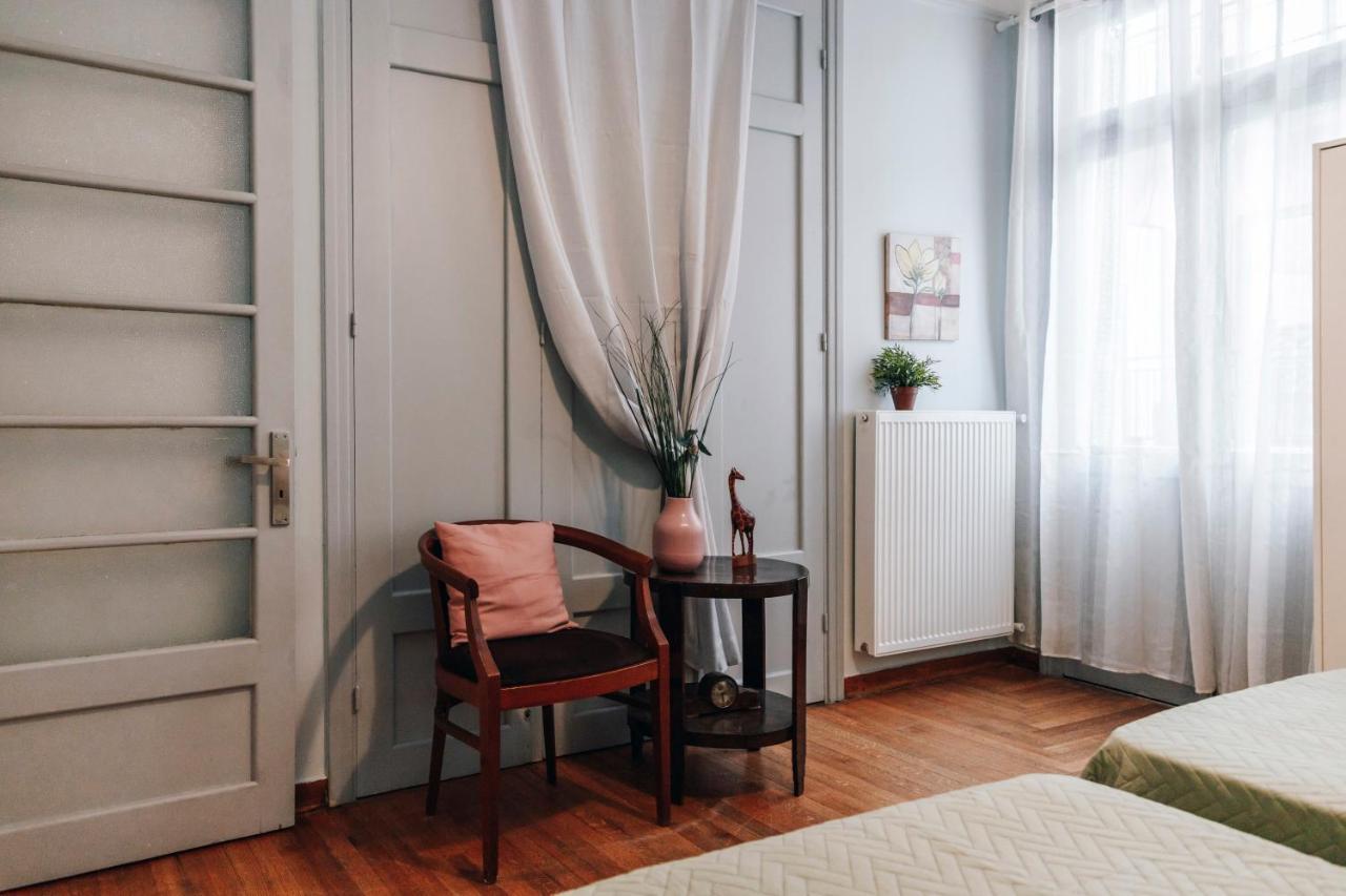Monastiraki-Psiri, Old Town, 3-Bdr Apt, Sleep 6-10P, Spacious Court Yard Athen Eksteriør bilde