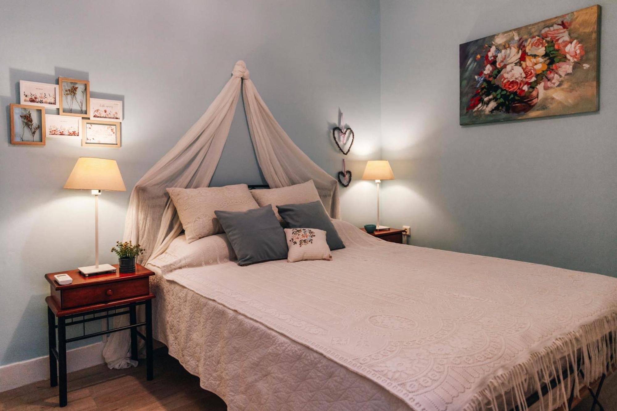 Monastiraki-Psiri, Old Town, 3-Bdr Apt, Sleep 6-10P, Spacious Court Yard Athen Eksteriør bilde